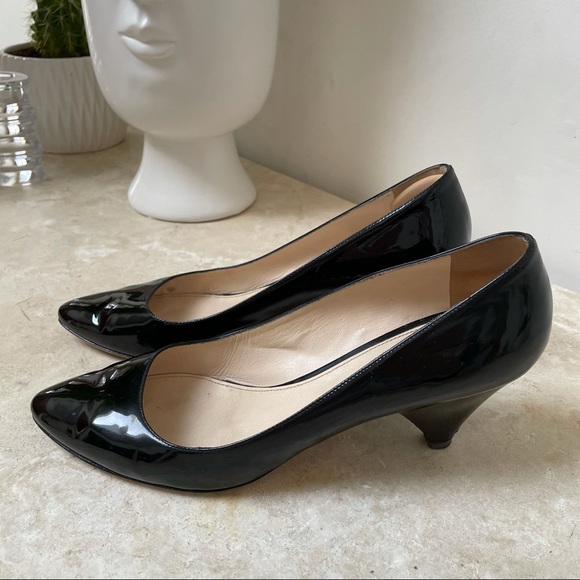 PRADA Black patent leather triangle heels - Picture 2 of 16